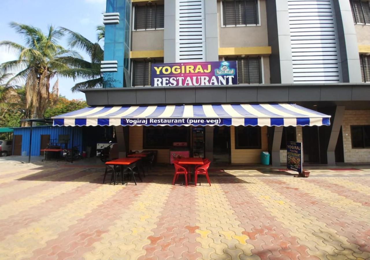 Hotel Yogiraj Shirdi Εξωτερικό φωτογραφία