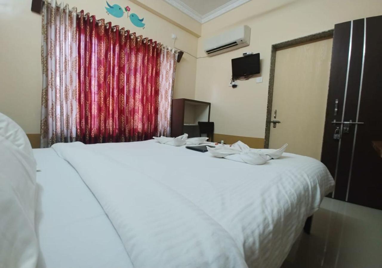 Hotel Yogiraj Shirdi Εξωτερικό φωτογραφία