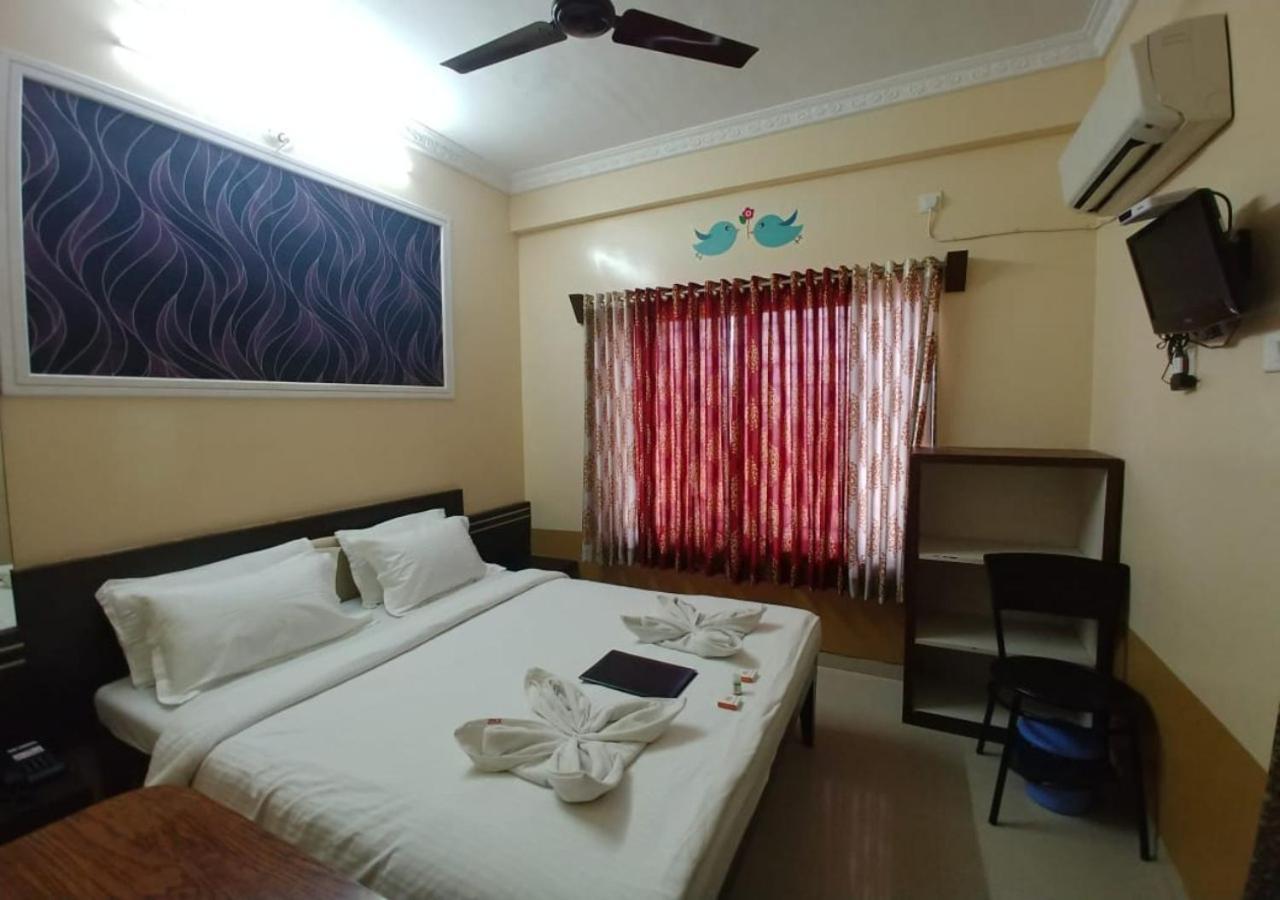 Hotel Yogiraj Shirdi Εξωτερικό φωτογραφία